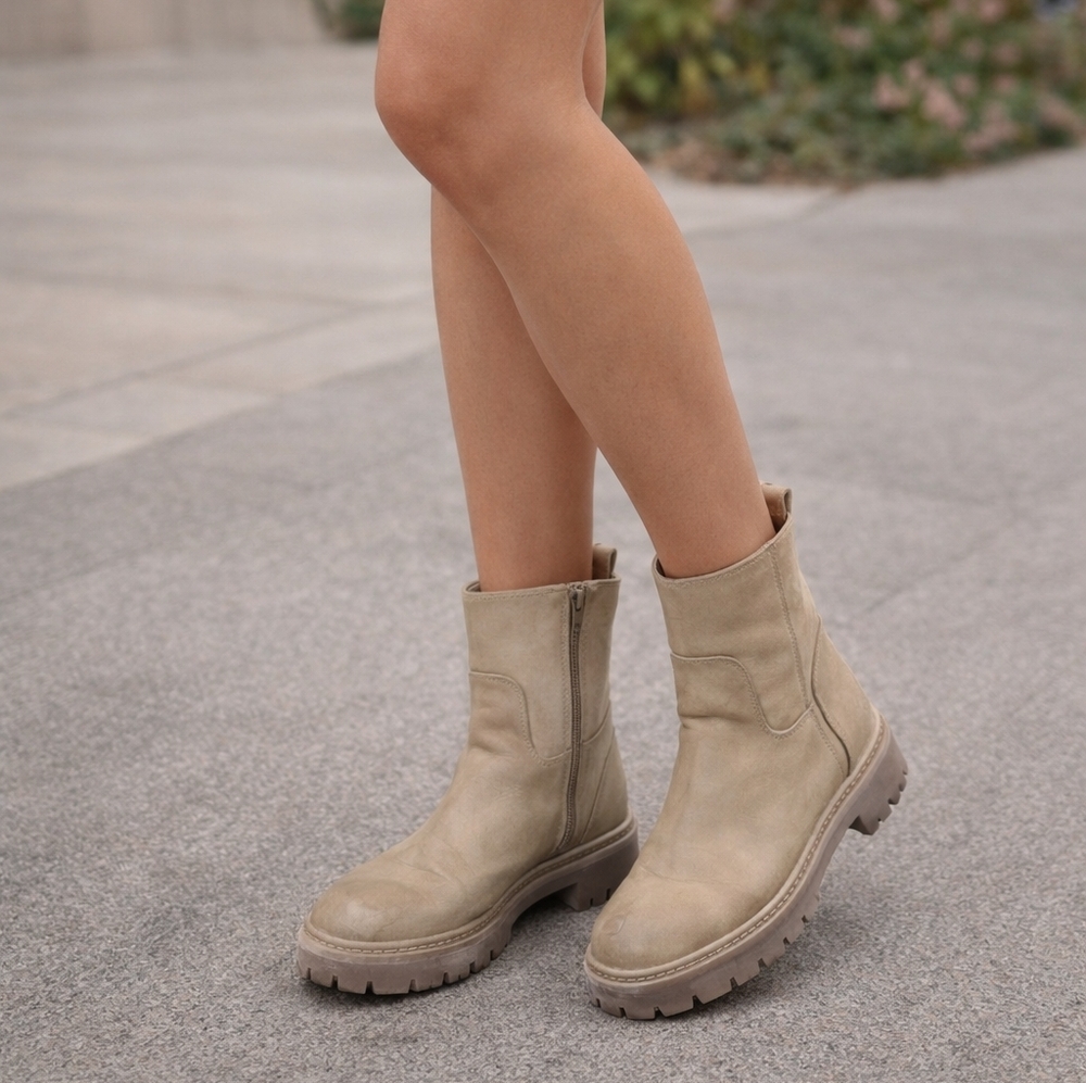 Time And Tru Taupe Chunky Lug Sole Ankle Boots Size 11